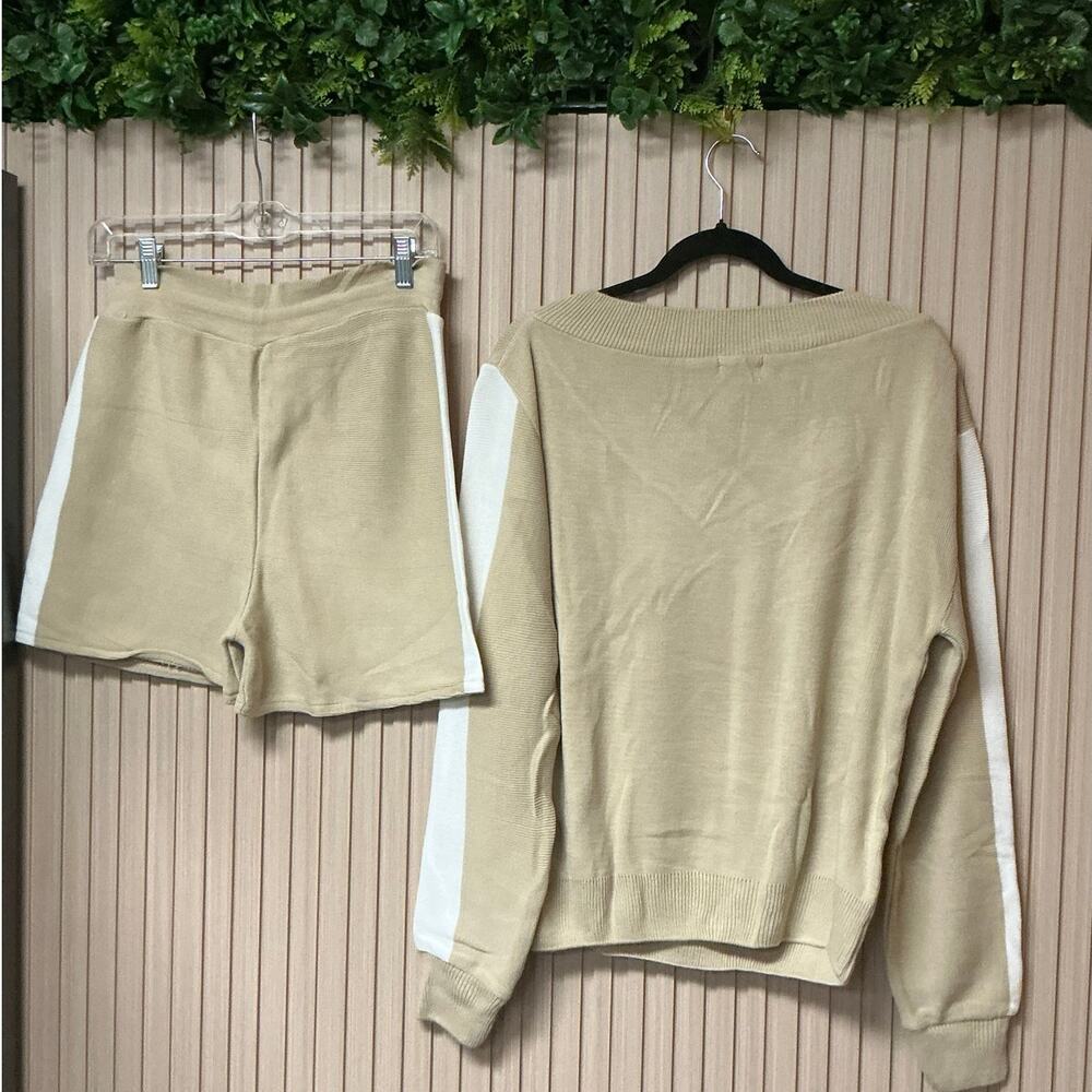 Nasty Gal Panelled Knitted Short Lounge Set Sand Size 8 - Picture 2 of 6